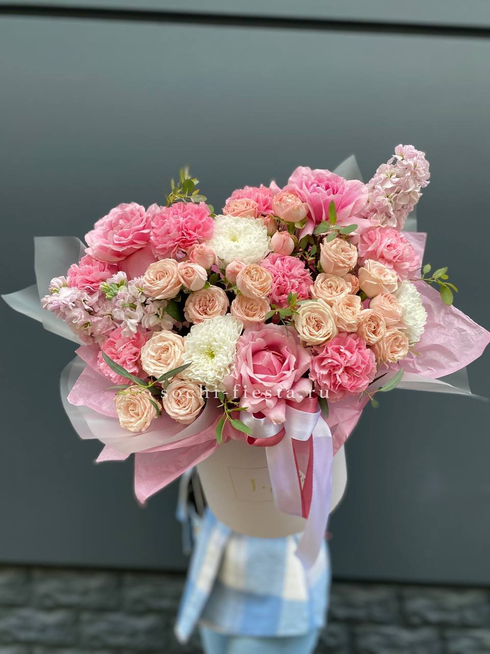 Авторский цветочный бокс — заказать в Невинномысске