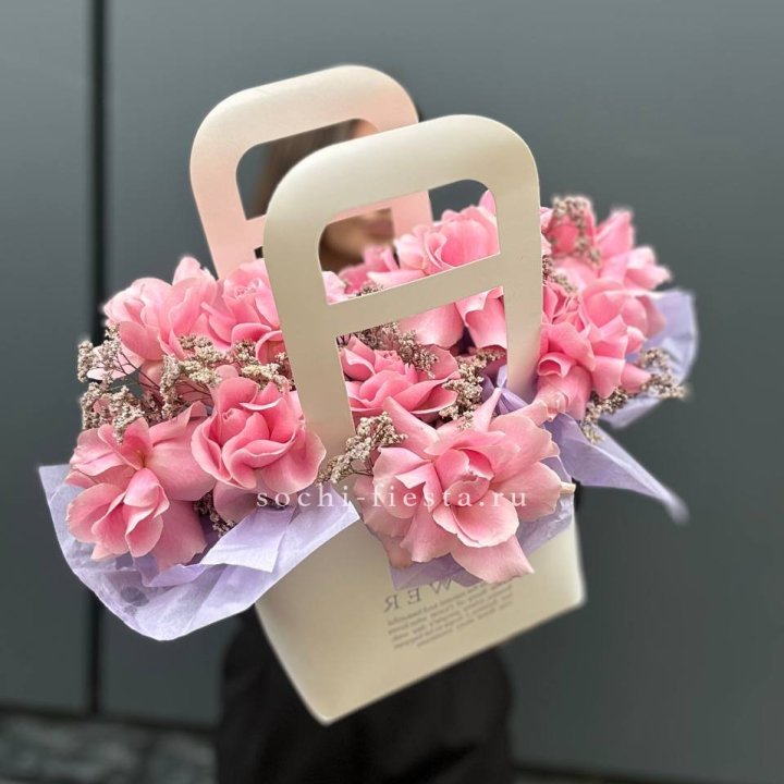 Сумочка розовых роз "Плинки" в Невинномысске