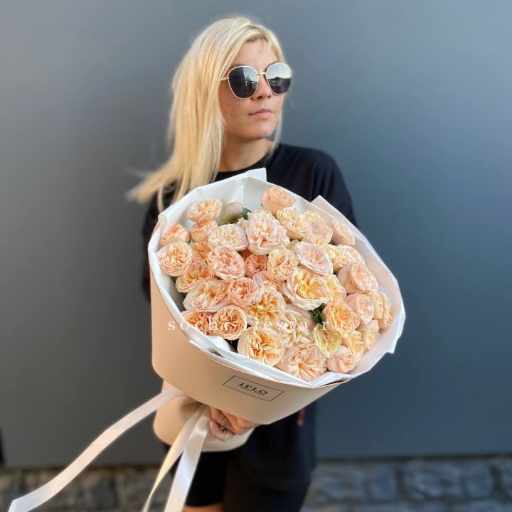 15 пионовидных роз №2 в Невинномысске