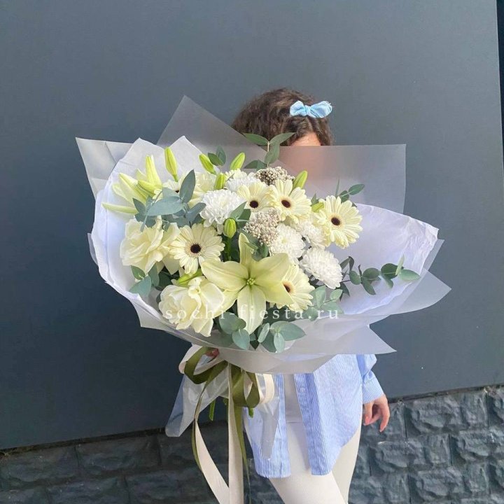 Букет с лилией и герберой с доставкой в Невинномысске