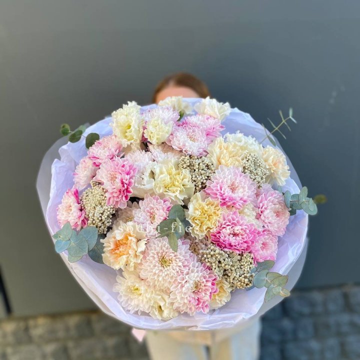 Букет из стойких цветов  в Невинномысске