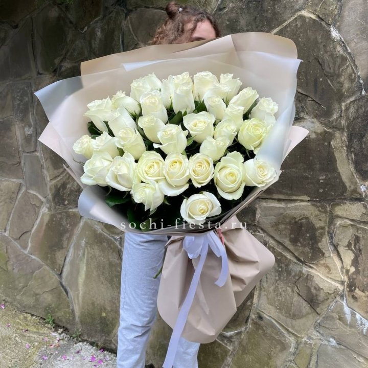 35 голландских роз в Невинномысске