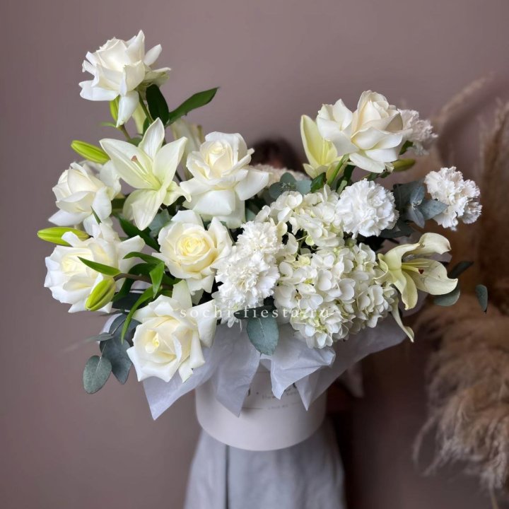 Цветочный бокс "Вайт дримс" в Невинномысске