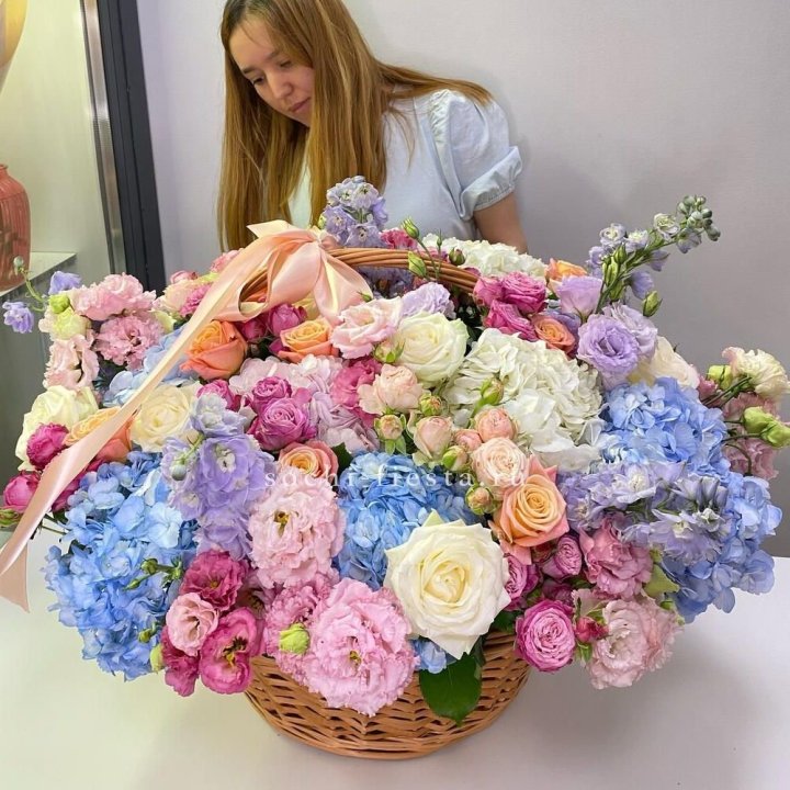 Авторская корзина "Экстра" с доставкой в Невинномысске