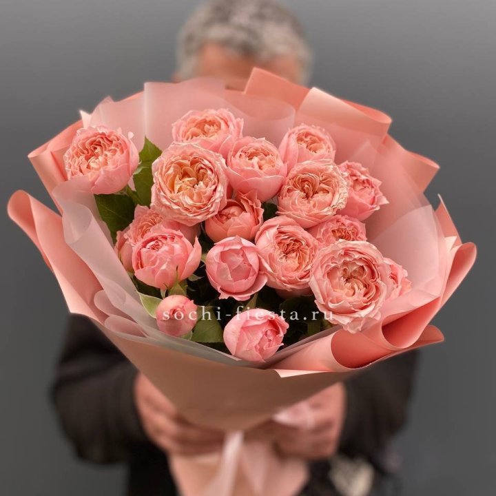 Букет комплимент из кустовых роз Джульетта в Невинномысске