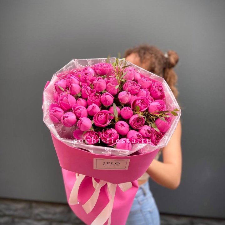 Кустовые розы букет Мисти Баблс с доставкой в Невинномысске