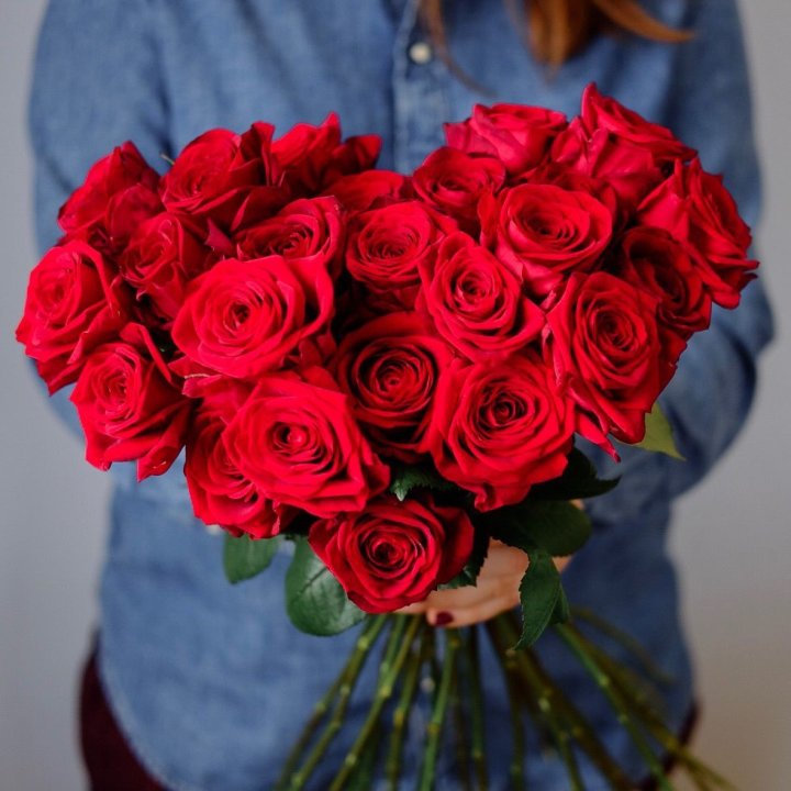 25 красных роз в Невинномысске