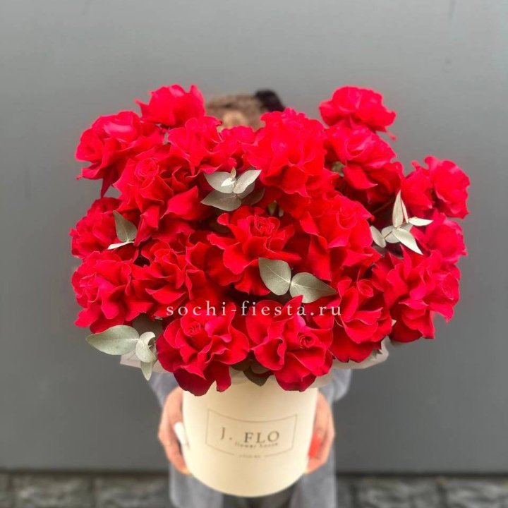 35 Французских роз в боксе в Невинномысске