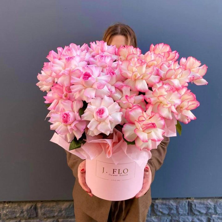 25 Французских роз микс в боксе в Невинномысске