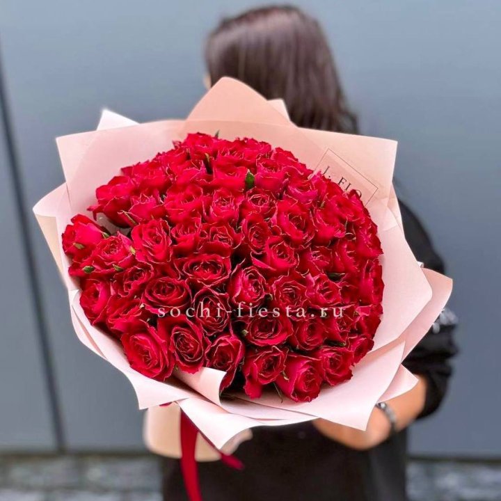 55 кенийских роз в Невинномысске