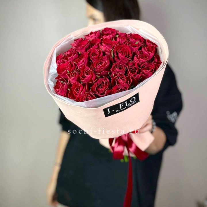 35 кенийских роз в Невинномысске