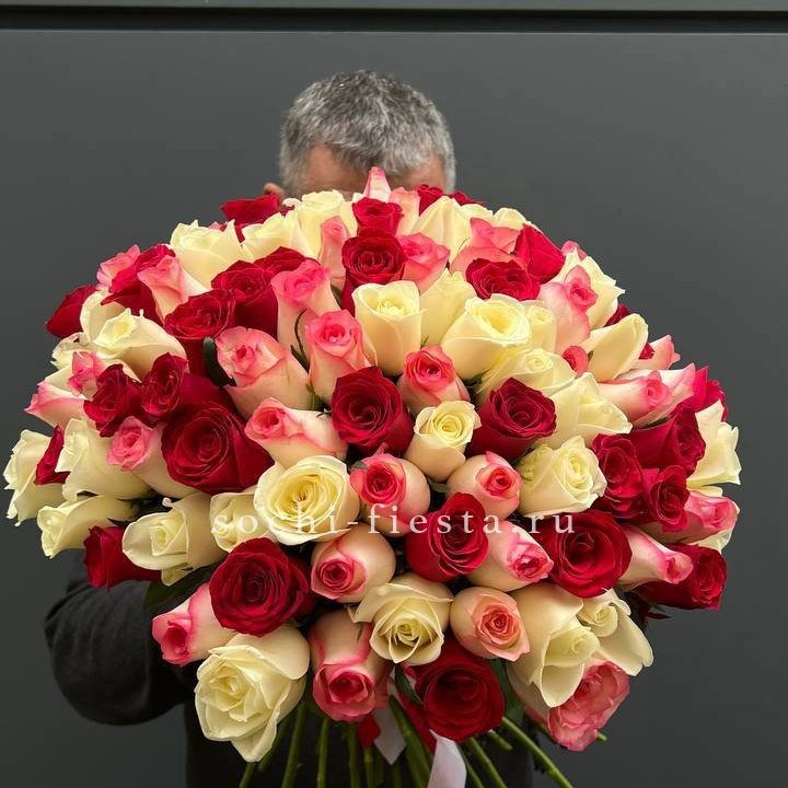 101 разноцветная роза "Джули" в Невинномысске