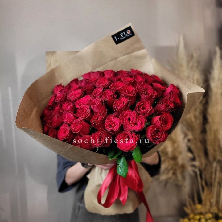 63 красных роз вайт в Невинномысске