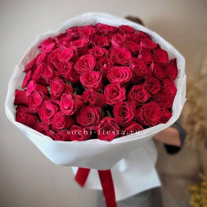 65 красных роз вайт в Невинномысске