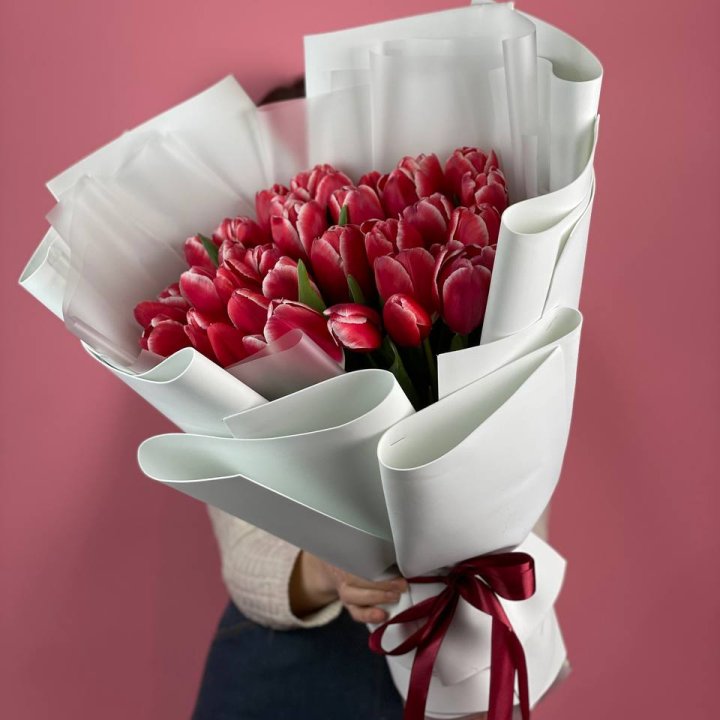 Букет красных тюльпанов в Невинномысске